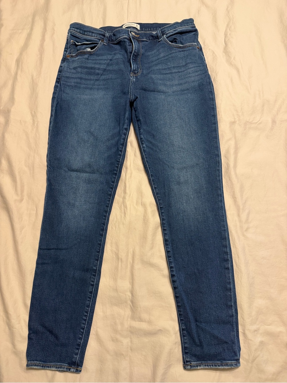 Abercrombie & Fitch - Super Skinny High Rise Jeans - 34/18L - Picture 2 of 3